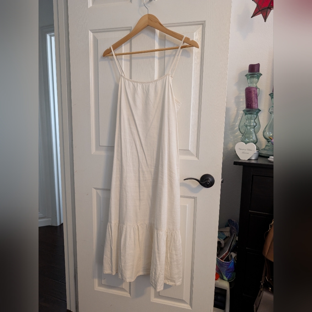 Urban outfitters renewal white maxi dress